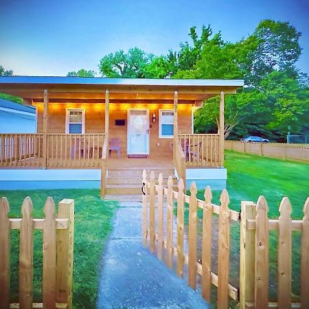 Cottage In Heart Of Colonial Beach, 7 Mins Walk To The Beach Екстериор снимка